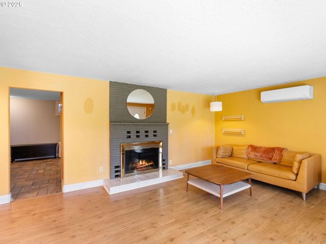 4555 Ne 119TH Ave, Portland, OR 97220