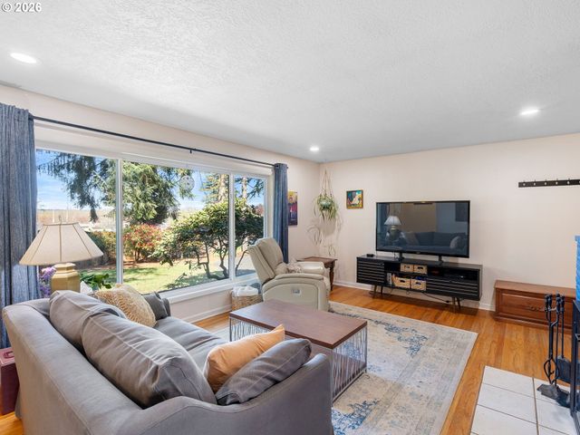 4555 Ne 119TH Ave, Portland, OR 97220