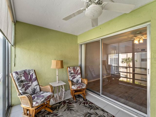 995 LAGUNA DRIVE 305, Venice, FL 34285