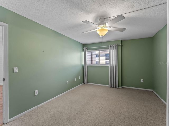 995 LAGUNA DRIVE 305, Venice, FL 34285