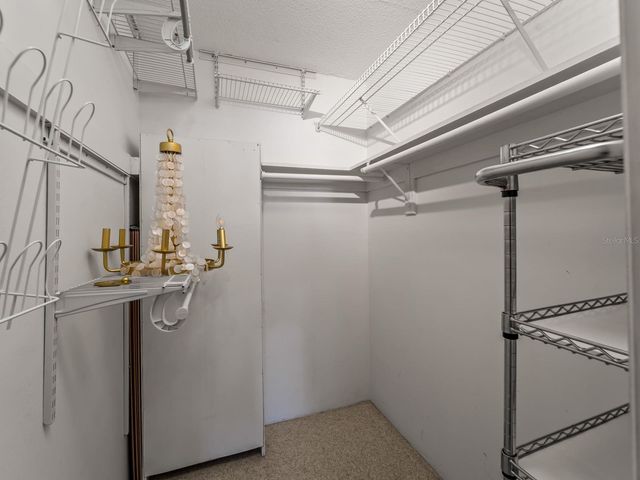 995 LAGUNA DRIVE 305, Venice, FL 34285