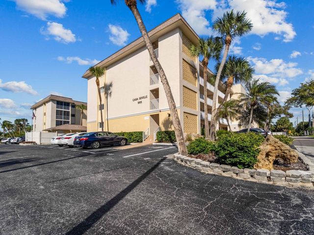 995 LAGUNA DRIVE 305, Venice, FL 34285