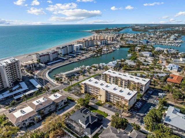 995 LAGUNA DRIVE 305, Venice, FL 34285