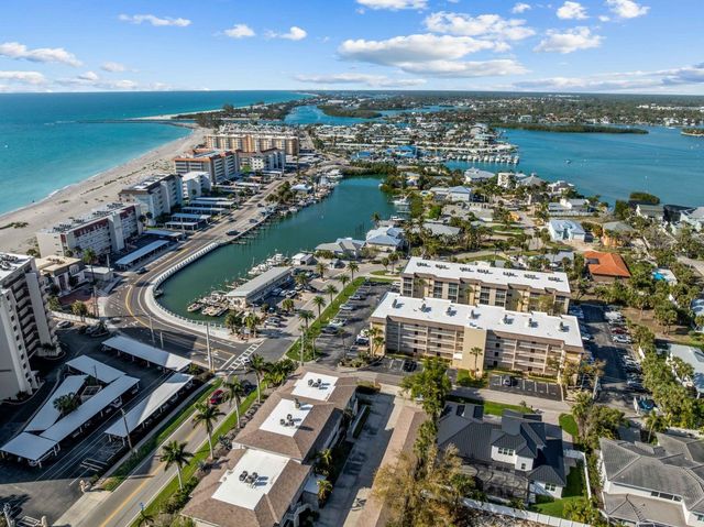 995 LAGUNA DRIVE 305, Venice, FL 34285