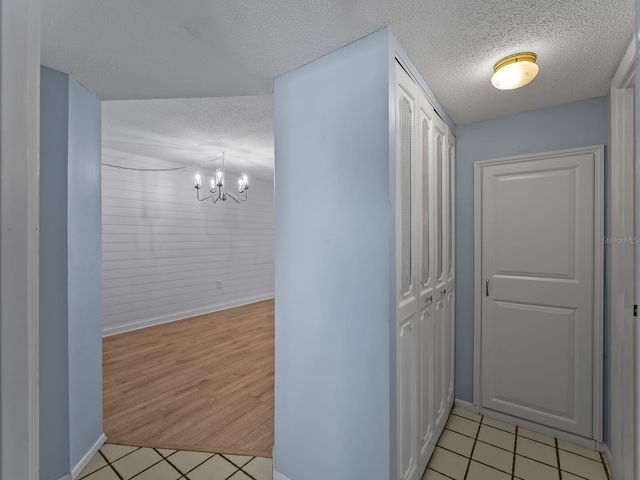 995 LAGUNA DRIVE 305, Venice, FL 34285