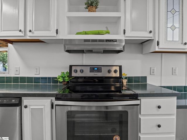 324 Groce Meadow Road, Taylors, SC 29687