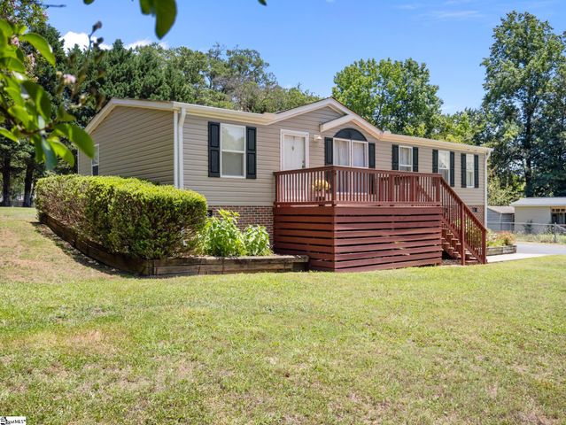 324 Groce Meadow Road, Taylors, SC 29687