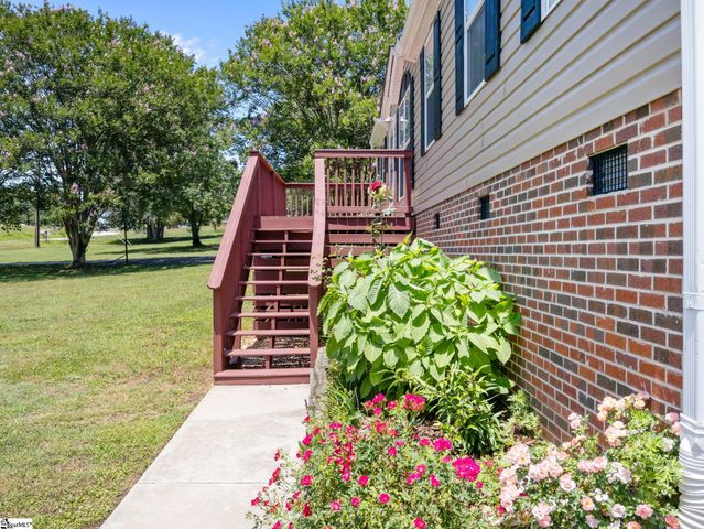324 Groce Meadow Road, Taylors, SC 29687