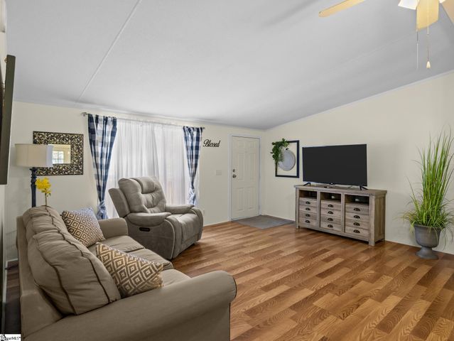 324 Groce Meadow Road, Taylors, SC 29687