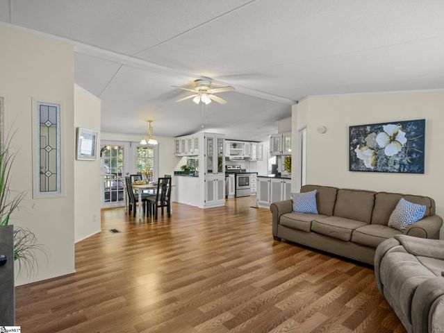 324 Groce Meadow Road, Taylors, SC 29687