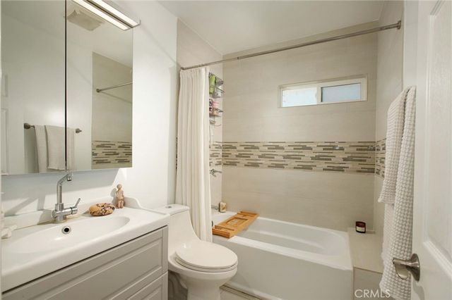 1412 N Catalina, Burbank, CA 91505