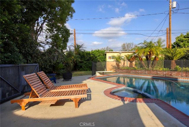 1412 N Catalina, Burbank, CA 91505