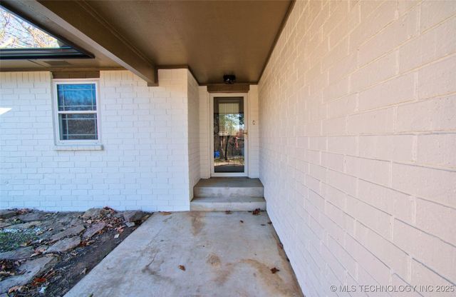 2110 S 70th Street E, Muskogee, OK 74403