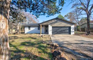 2110 S 70th Street E, Muskogee, OK 74403
