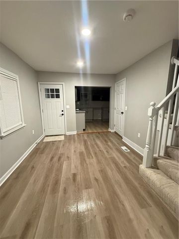 8410 Olive Street, Kansas City, MO 64132