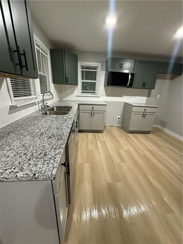 8410 Olive Street, Kansas City, MO 64132