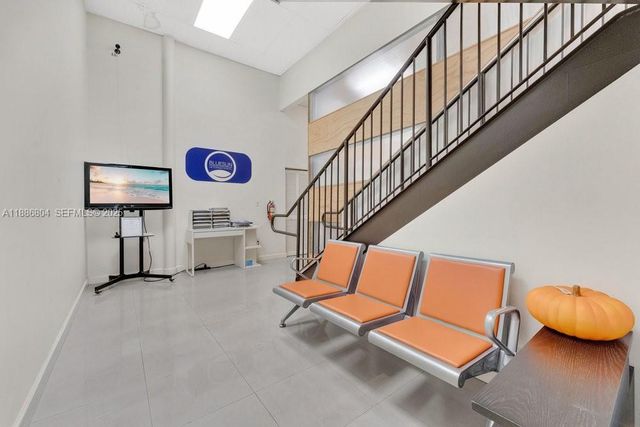 2201 NW 102nd Place 4A, Doral, FL 33172