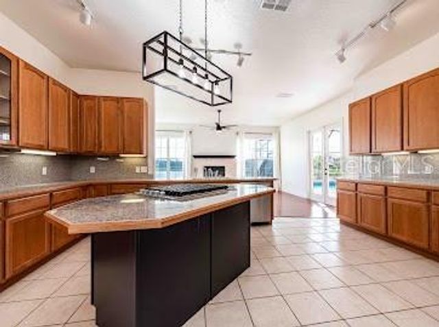 4806 E LAKE RESERVE BOULEVARD, St Cloud, FL 34771