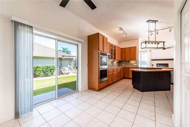 4806 E LAKE RESERVE BOULEVARD, St Cloud, FL 34771