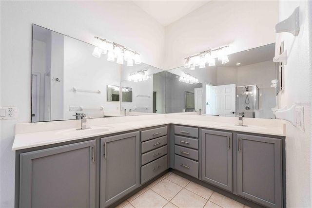 4806 E LAKE RESERVE BOULEVARD, St Cloud, FL 34771