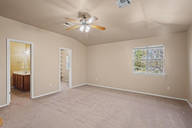 185 Billingsley HTS, Cedar Creek, TX 78612