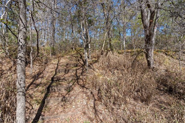 185 Billingsley HTS, Cedar Creek, TX 78612