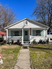 1410 S Washington Avenue, Fayetteville, AR 72701
