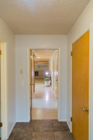 1107 Ennis Street, Plainview, TX 79072