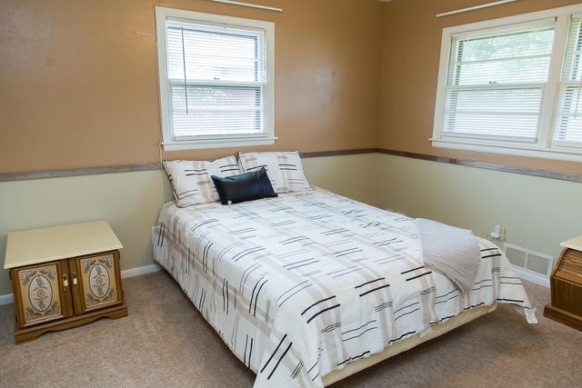 1107 Ennis Street, Plainview, TX 79072