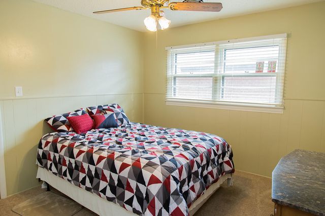 1107 Ennis Street, Plainview, TX 79072