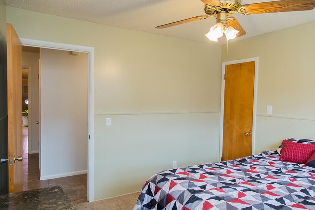 1107 Ennis Street, Plainview, TX 79072