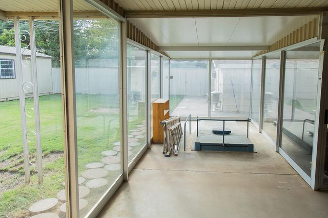 1107 Ennis Street, Plainview, TX 79072