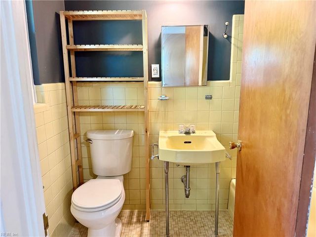 436 Thole ST, Norfolk, VA 23505