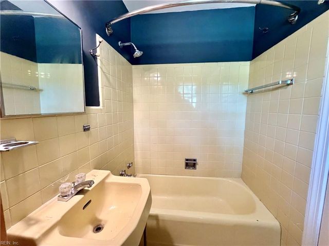 436 Thole ST, Norfolk, VA 23505
