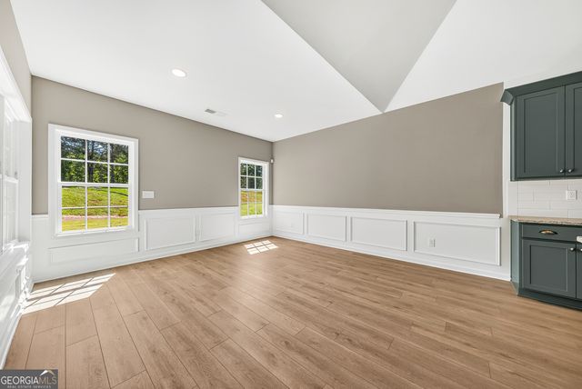 101 Beaver Creek Way 246, Lagrange, GA 30241