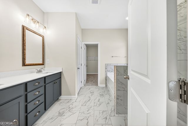 101 Beaver Creek Way 246, Lagrange, GA 30241