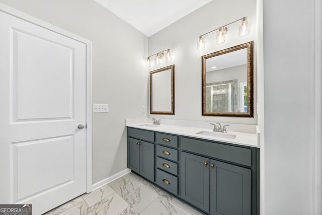 101 Beaver Creek Way 246, Lagrange, GA 30241