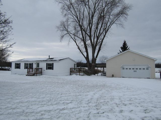 739 Machia Road, Sheldon, VT 05483