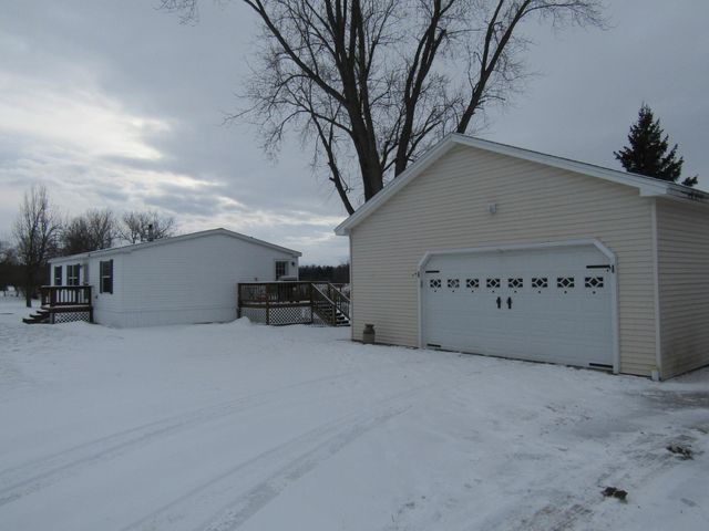 739 Machia Road, Sheldon, VT 05483