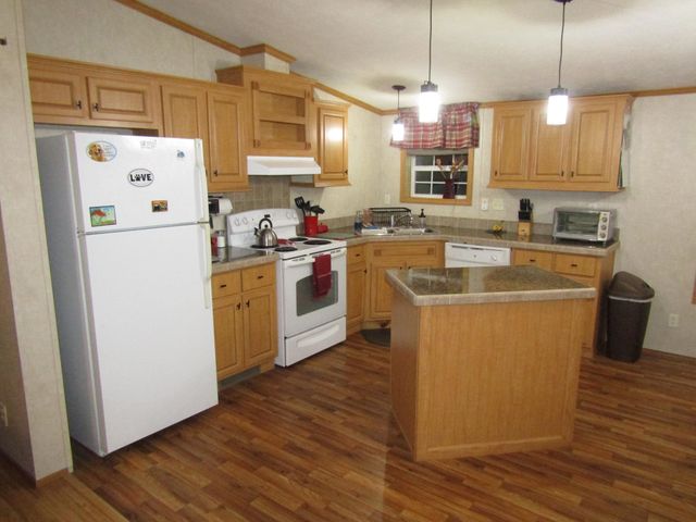 739 Machia Road, Sheldon, VT 05483