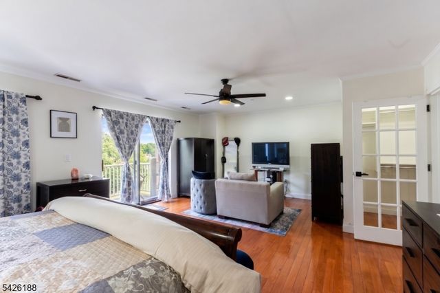 4 Millay Ct, Teaneck Twp., NJ 07666