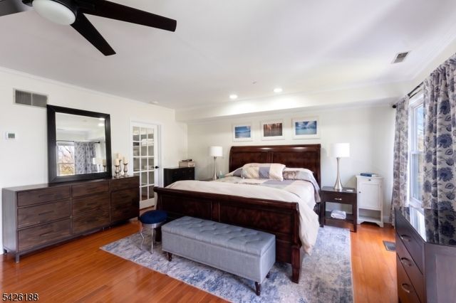 4 Millay Ct, Teaneck Twp., NJ 07666