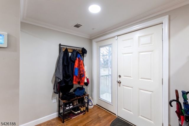 4 Millay Ct, Teaneck Twp., NJ 07666