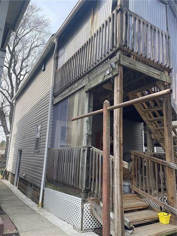 100 5th Avenue, Sharon, PA 16146