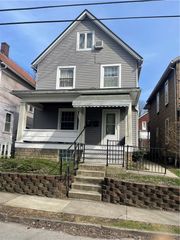 100 5th Avenue, Sharon, PA 16146