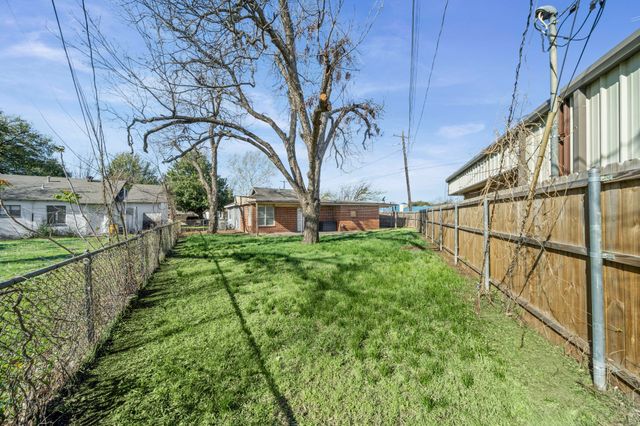 660 Schieme Street, River Oaks, TX 76114