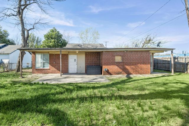 660 Schieme Street, River Oaks, TX 76114