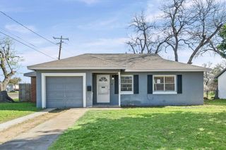 660 Schieme Street, River Oaks, TX 76114