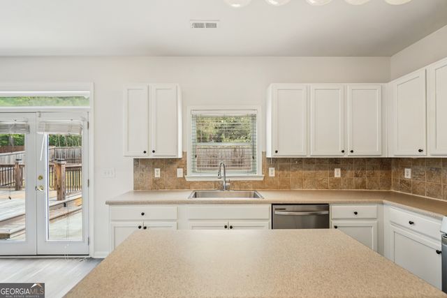 8967 Crestview Circle, Union City, GA 30291