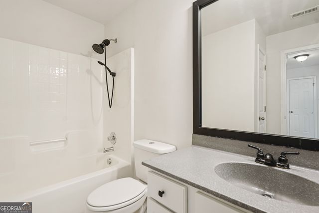 8967 Crestview Circle, Union City, GA 30291